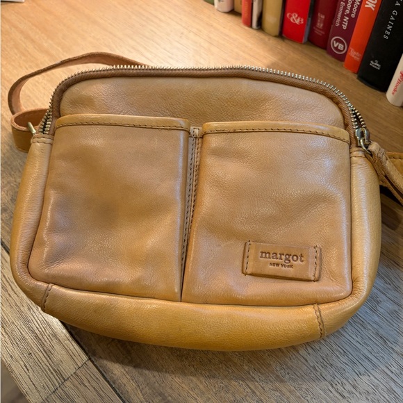 Margot Camel Leather crossbody bag - Picture 3 of 5